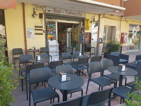 Blaise Cafe
